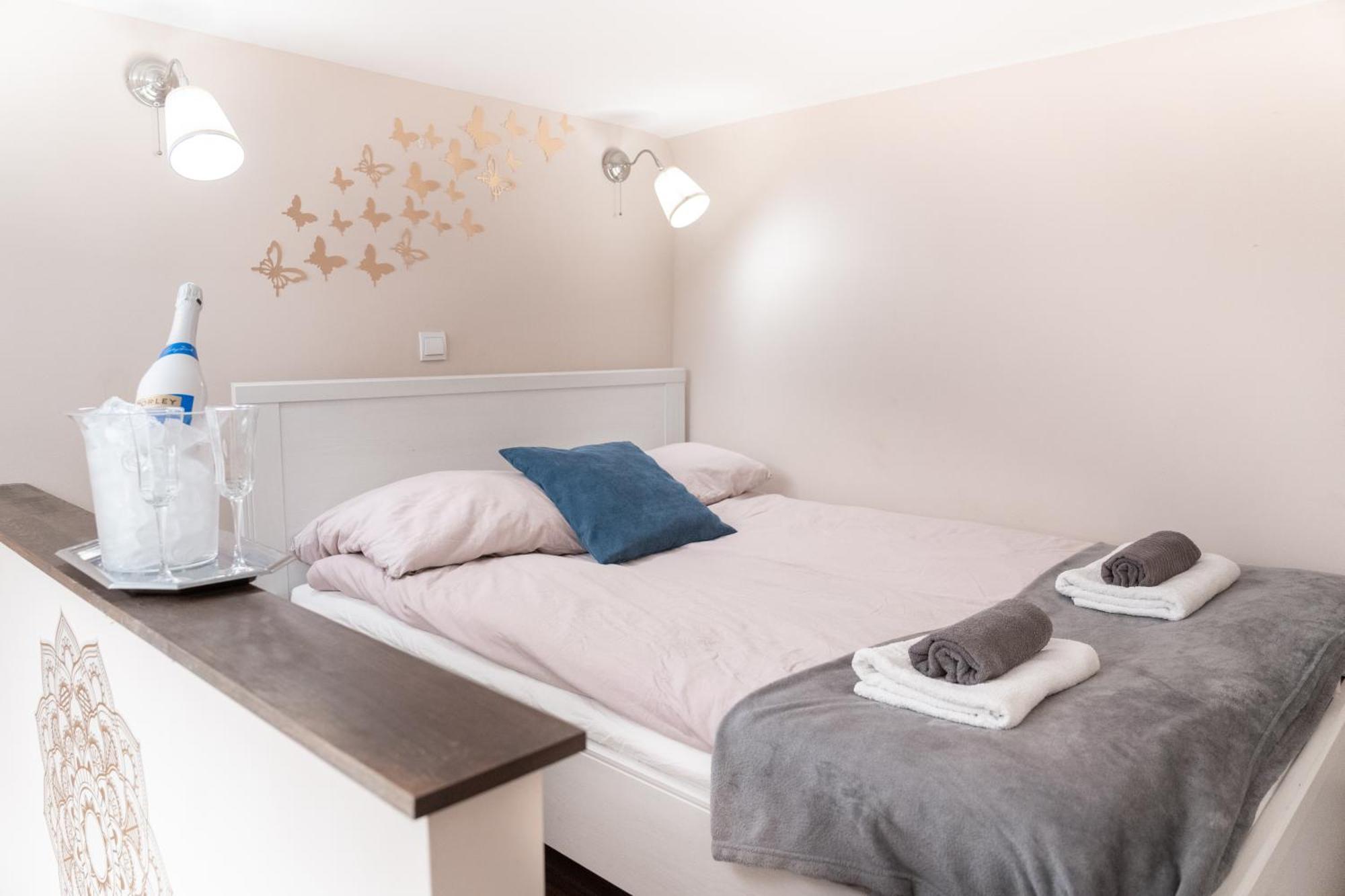 Bakats Square Premium Apartment With Ac บูดาเปสต์ ภายนอก รูปภาพ