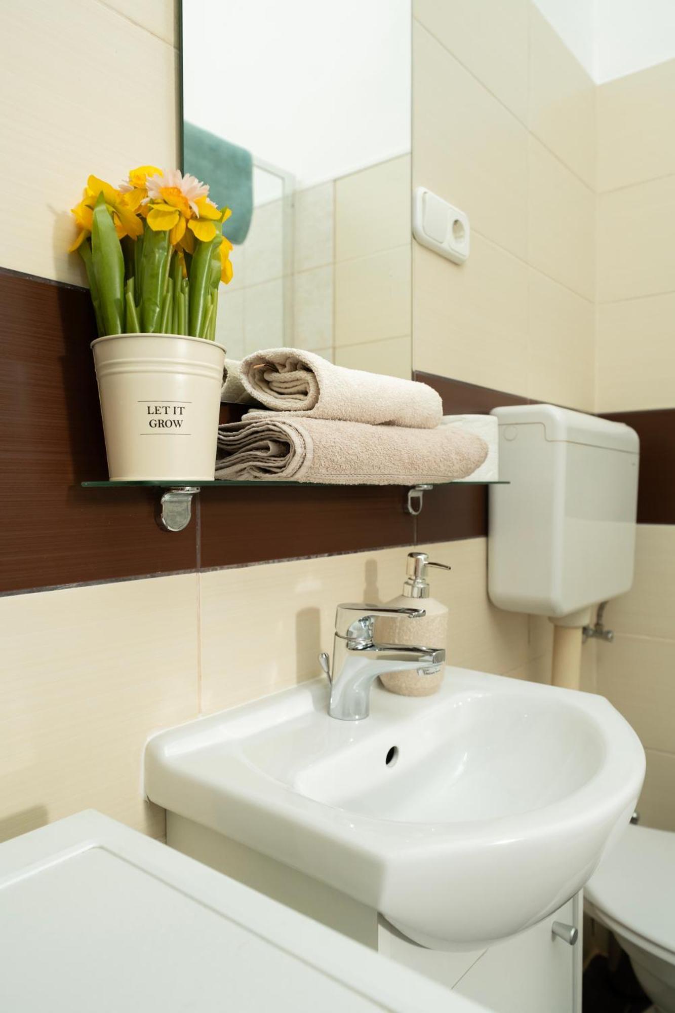 Bakats Square Premium Apartment With Ac บูดาเปสต์ ภายนอก รูปภาพ